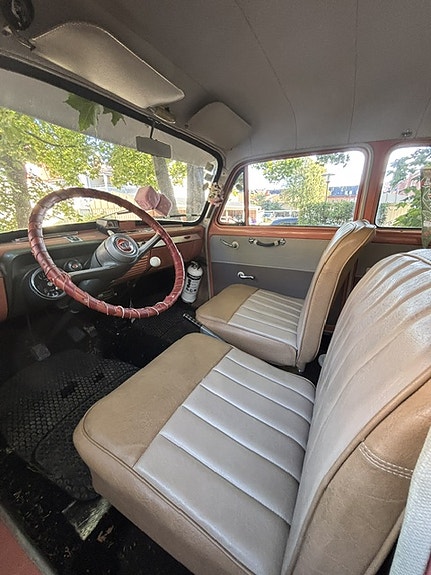 Ford Anglia 5 of 11