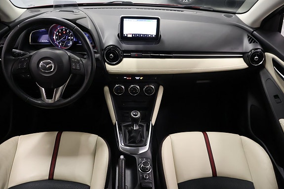 Mazda 2 4 of 11