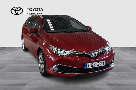 Toyota Auris 3 of 13