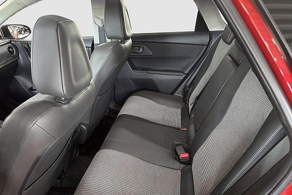 Toyota Auris 9 of 13