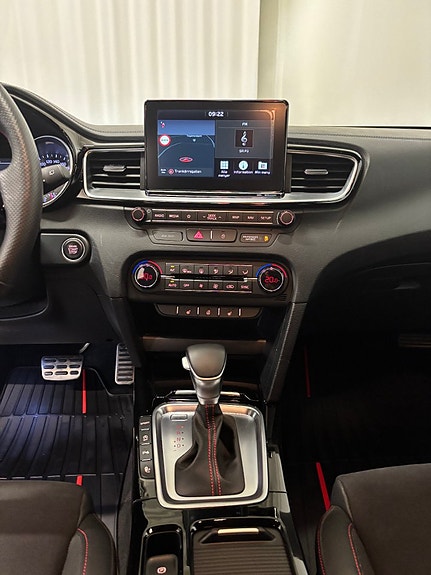 Kia ProCeed 8 of 16