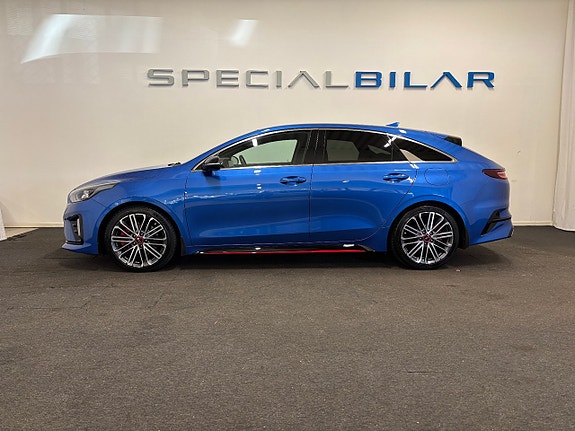 Kia ProCeed 2 of 16