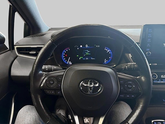Toyota Corolla 9 of 14