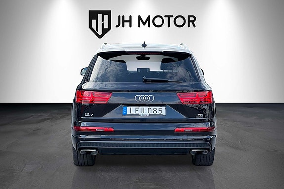 Audi Q7 5 of 25