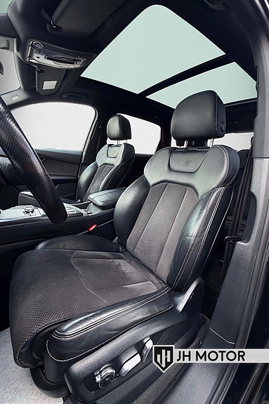 Audi Q7 12 of 25