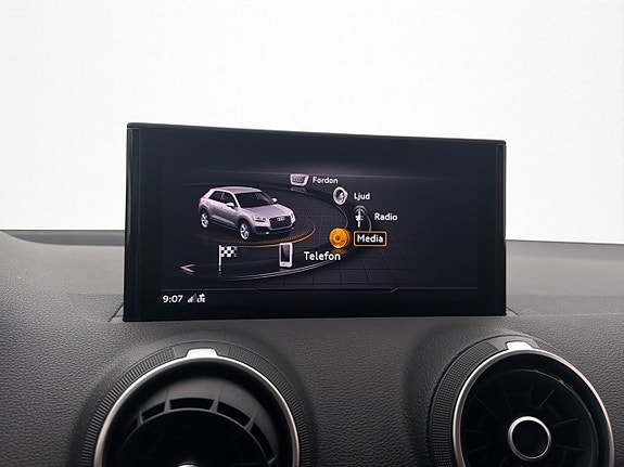 Audi Q2 26 of 30