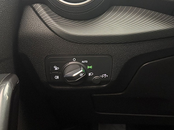 Audi Q2 20 of 30