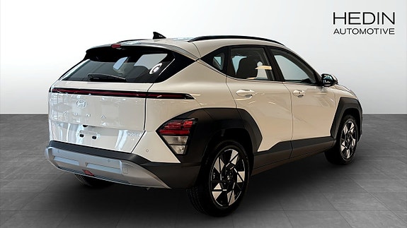 Hyundai Kona 2 of 12