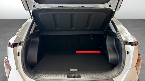 Hyundai Kona 10 of 12