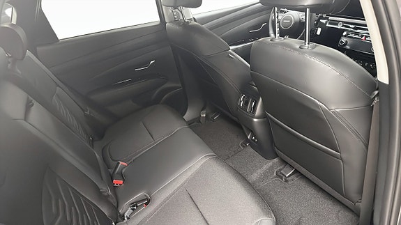 Hyundai Tucson 5 of 12