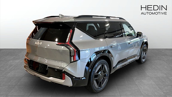 Kia EV9 2 of 13