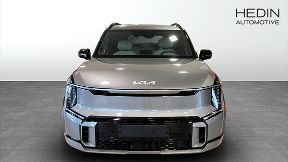 Kia EV9 8 of 13