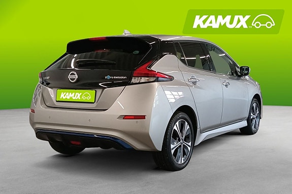 Nissan Leaf 4 of 20
