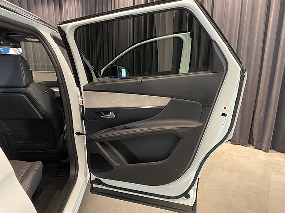 Peugeot 5008 30 of 30