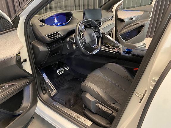 Peugeot 5008 23 of 30