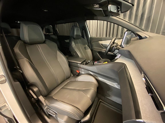 Peugeot 5008 9 of 30