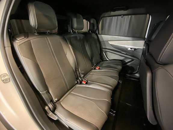 Peugeot 5008 10 of 30