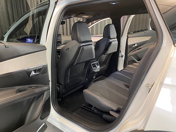 Peugeot 5008 26 of 30