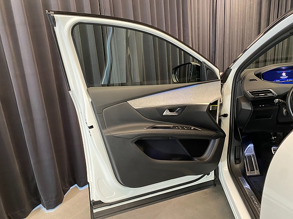 Peugeot 5008 24 of 30