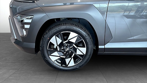 Hyundai Kona 6 of 12