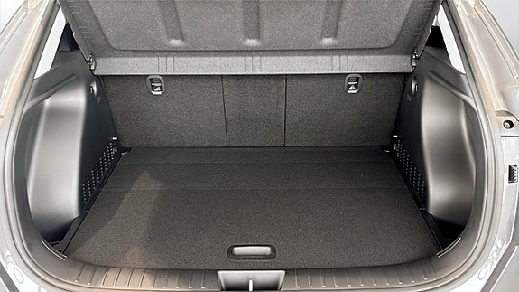 Hyundai Kona 12 of 12