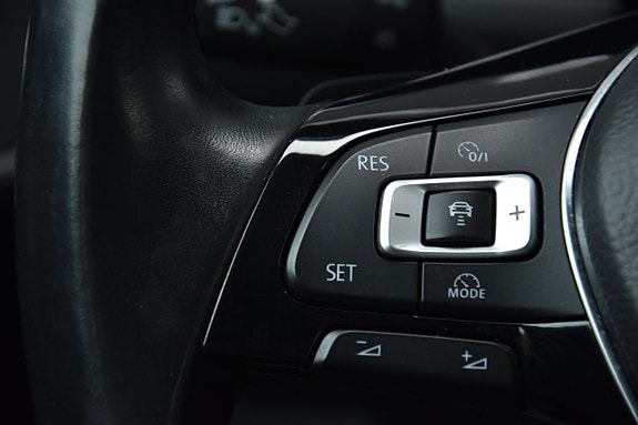 Volkswagen Golf Alltrack 26 of 26