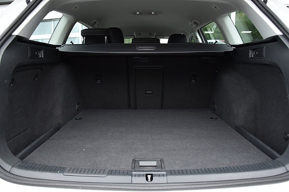 Volkswagen Golf Alltrack 13 of 26