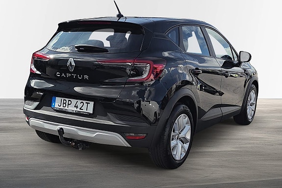 Renault Captur 3 of 20
