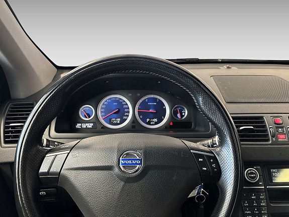 Volvo XC90 18 of 20