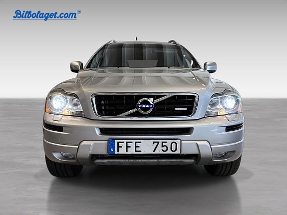 Volvo XC90 3 of 20