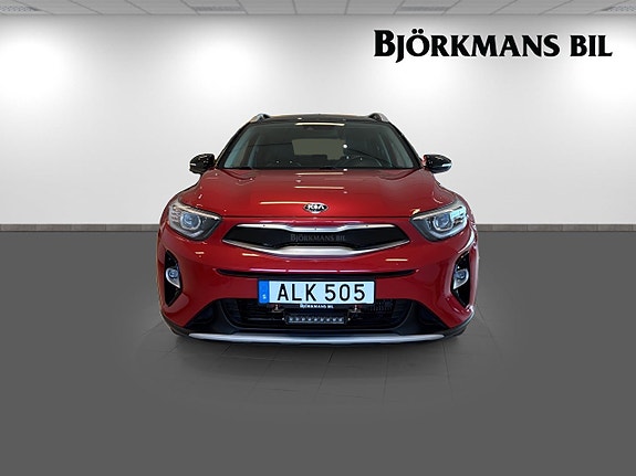 Kia Stonic 2 of 14