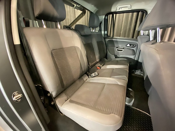Volkswagen Amarok 9 of 30