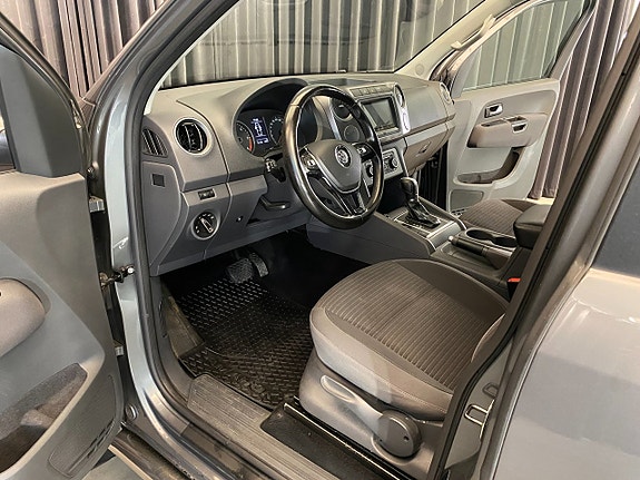 Volkswagen Amarok 25 of 30