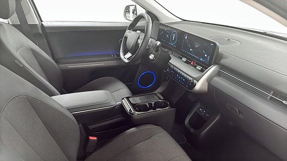 Hyundai Ioniq 5 3 of 12