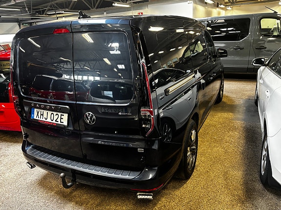 Volkswagen Caddy Maxi 3 of 6
