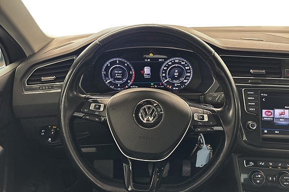 Volkswagen Tiguan 9 of 19