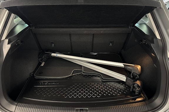 Volkswagen Tiguan 16 of 19