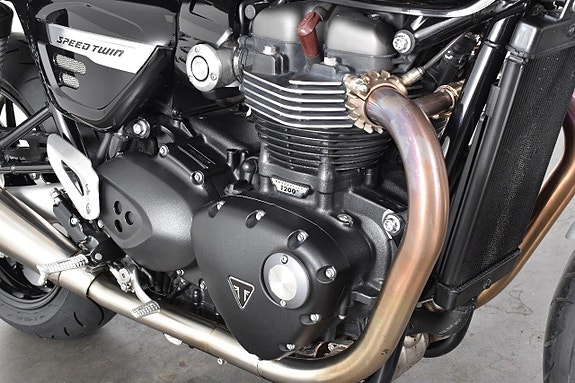Triumph Speed Twin 1200 ABS Nyservad 13 of 18