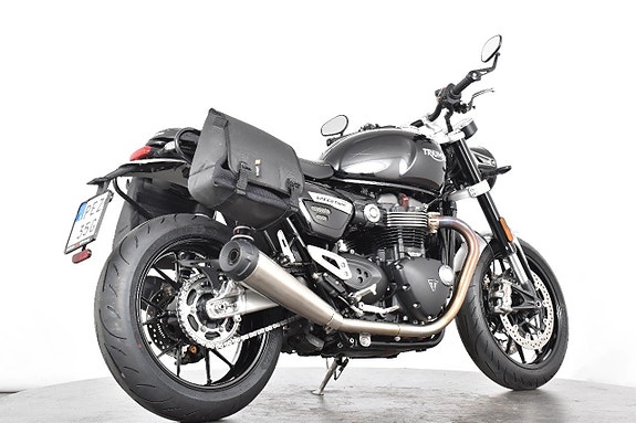 Triumph Speed Twin 1200 ABS Nyservad 2 of 18