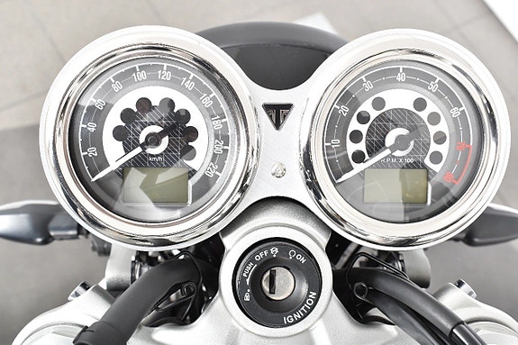Triumph Speed Twin 1200 ABS Nyservad 7 of 18