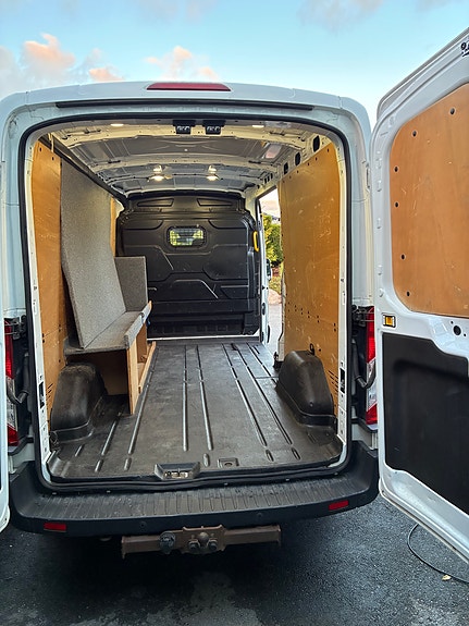 Ford Transit 10 of 10