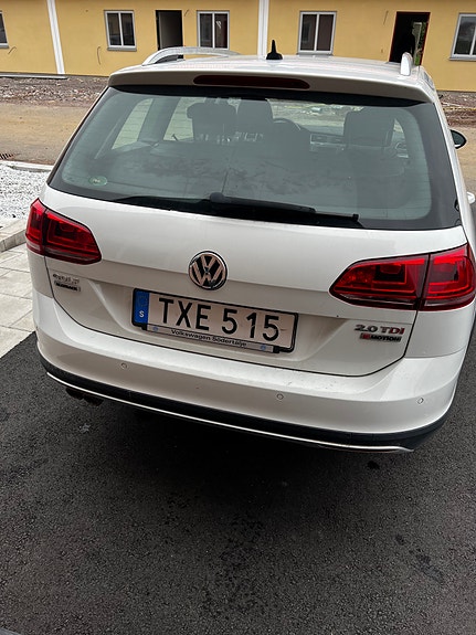 Volkswagen Golf Alltrack 4 of 13