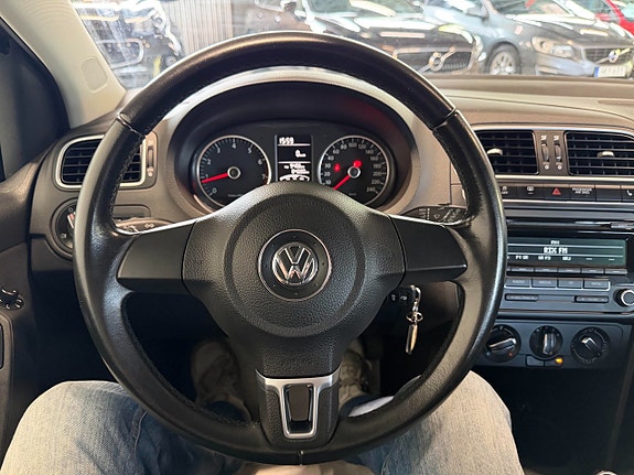 Volkswagen Polo 15 of 16