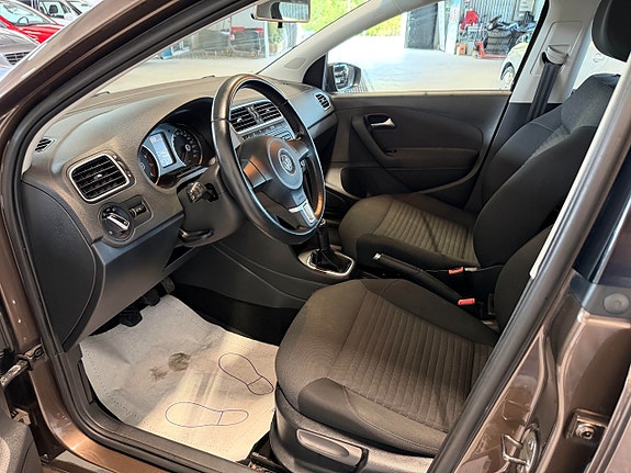 Volkswagen Polo 13 of 16