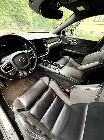 Volvo V60 4 of 7
