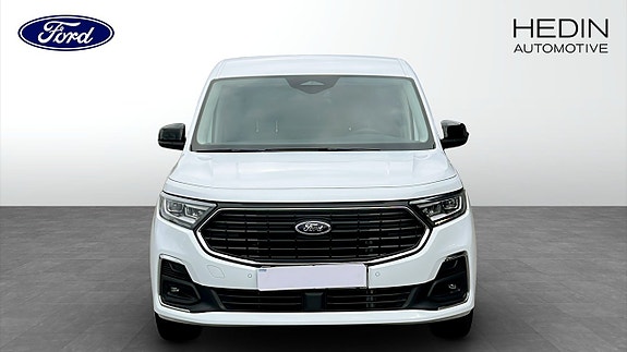 Ford Transit Connect 8 of 12