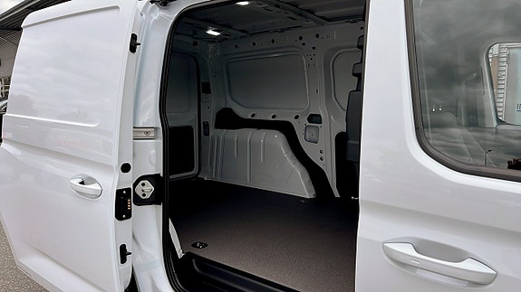 Ford Transit Connect 5 of 12