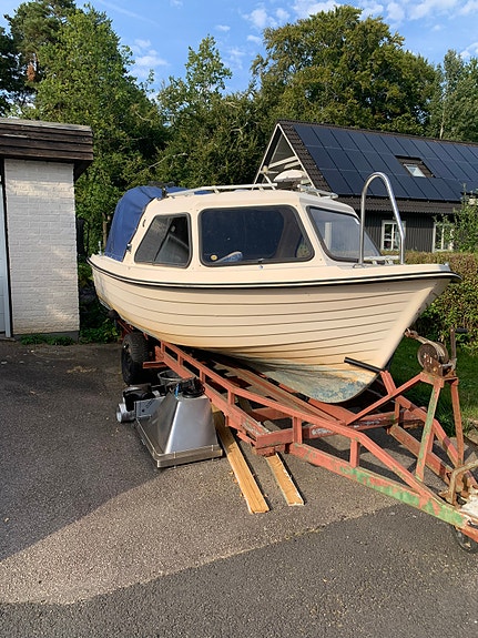 Uttern 550 HT 2 of 4