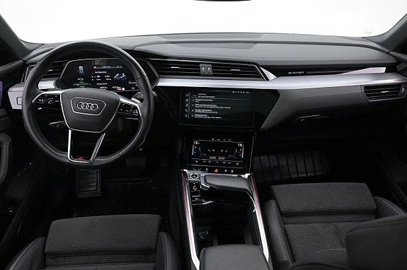 Audi e-tron 6 of 27