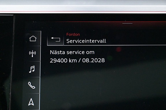 Audi e-tron 16 of 27